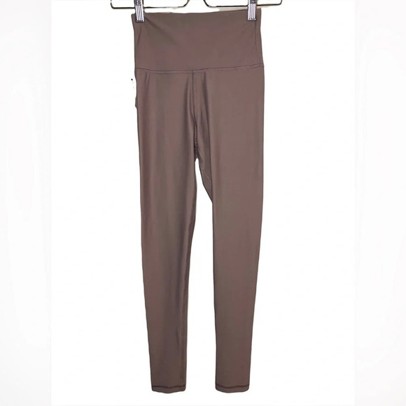 🏷️ NWT TNA Atmosphere High Rise Leggings - Picture 2 of 5